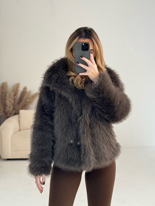 BAMBIE Faux Fur Long Sleeved Jacket In Coffee