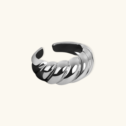 Eleanor Twisted Ring