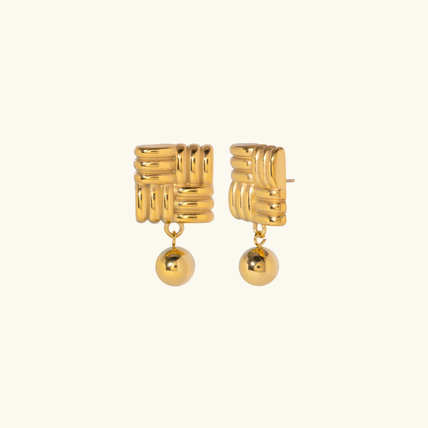 Quinn Gold Earrings